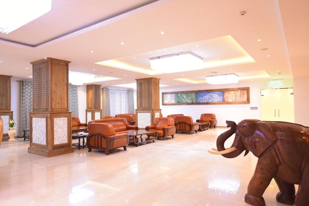 Araliya Green City - Your Gateway To Everything In Нувара-Элия Экстерьер фото